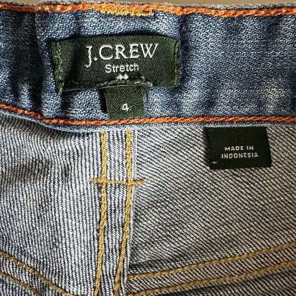 💥J.Crew Cut-off Denim Stretch Jean Shorts Women’s size 4, frayed hem - Picture 4 of 9